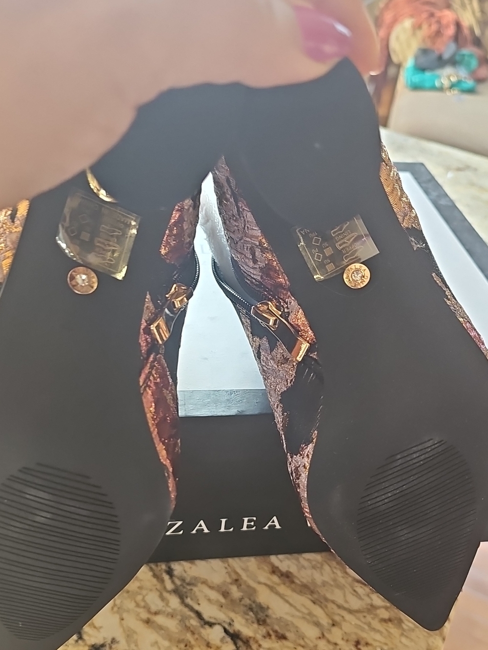 Azalea Wang  Metallic Pink & Gold Brocade Pointed Ankle Boot W Sculpted Heel - Picture 5 of 5